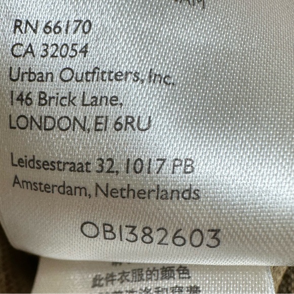 We The Free Round Neck Elbow Shortsleeve Exposed Seam Pocket Tee Size Medium - Picture 7 of 8